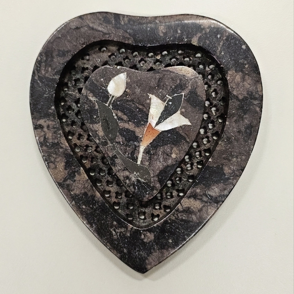 Vintage Soapstone Heart-Shaped Trinket Box with Mother of Pearl Inlay
